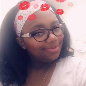 Meet your Posher, Rashira